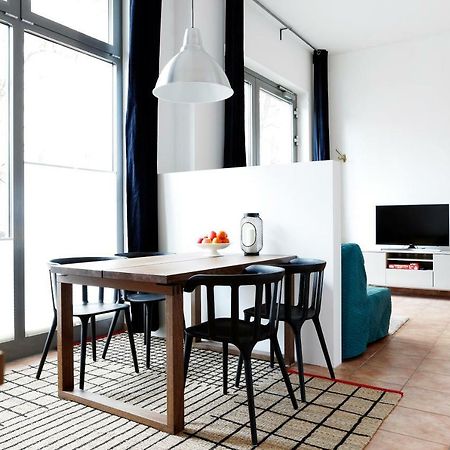 Swine By Rockchair Apartments L Superhost Status L Cozy Family & Business Flair In City Center "Mitte" Modern Studio Boxspringbed Welcomes You! Βερολίνο Εξωτερικό φωτογραφία